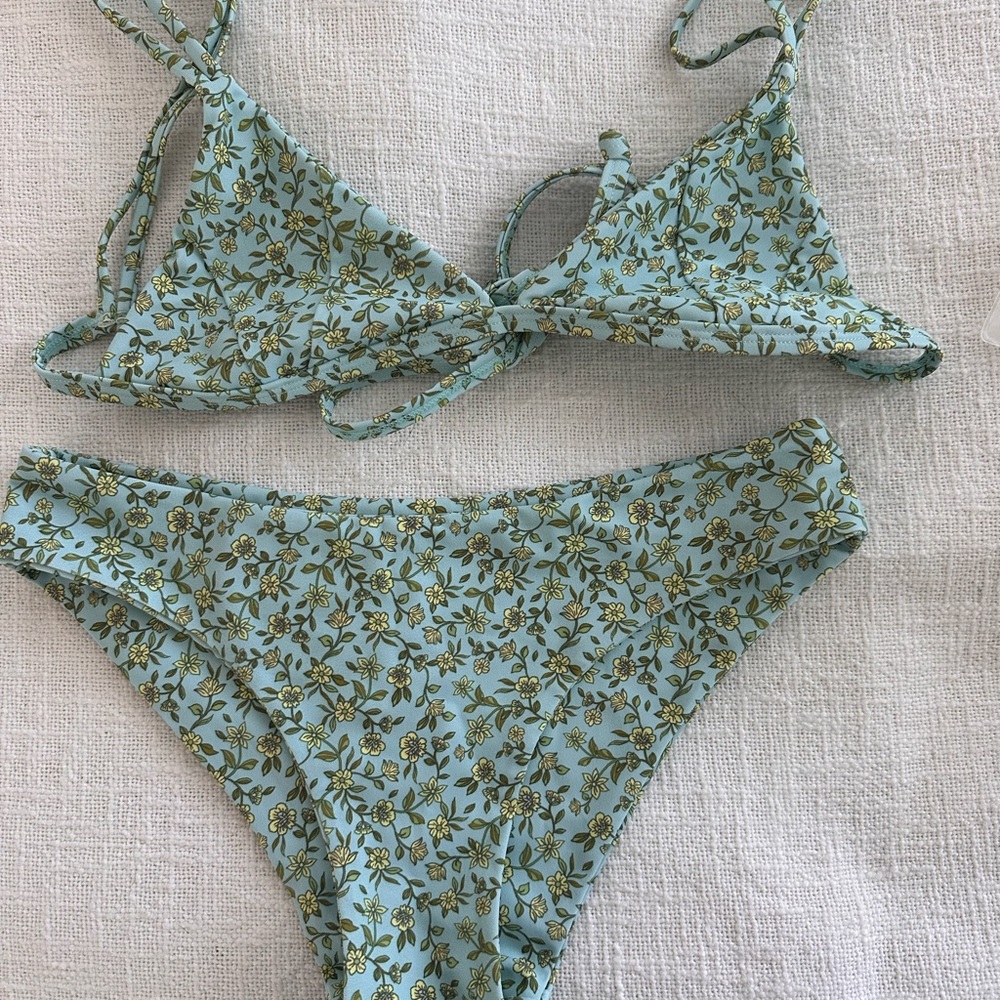 Kulani Kinis Bikini Set